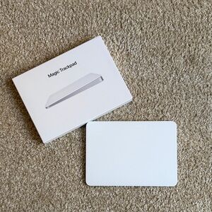 Apple Magic Trackpad - Sleek White